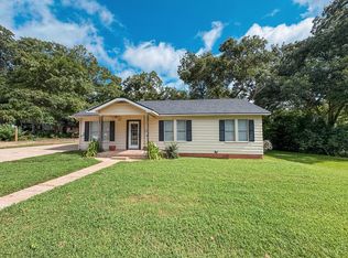 707 E Brazos St, Palestine, TX 75801