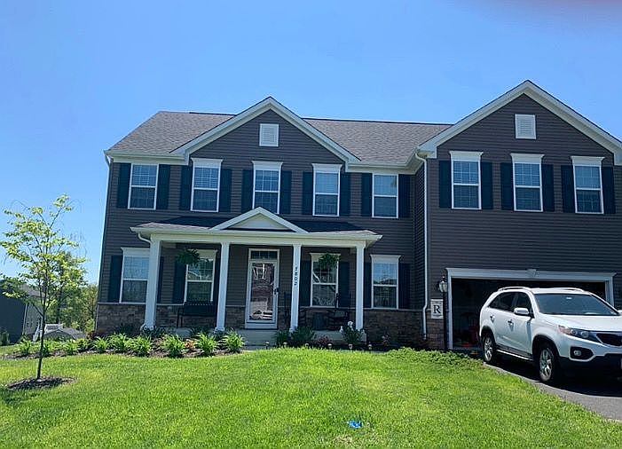 1st image of 7802 Hermitage Dr