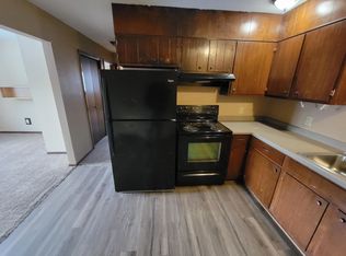 635 Pine St #7, Prescott, WI 54021