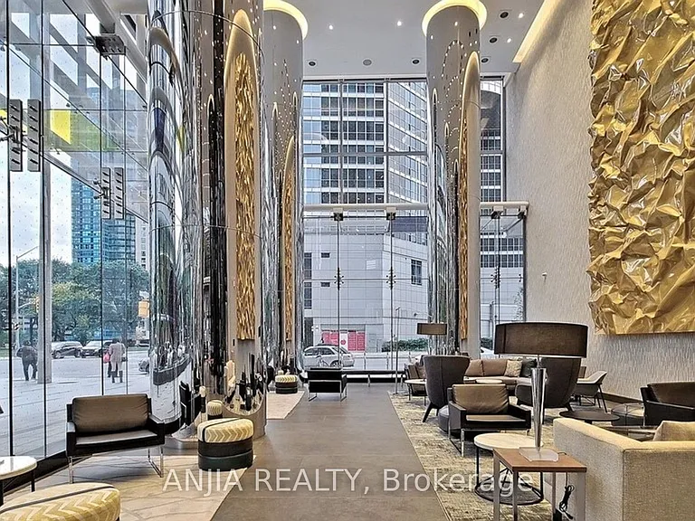 10 York St #5608 — Photo 6