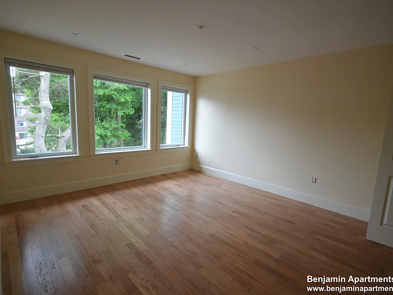 118 Tremont St #1 — Photo 9