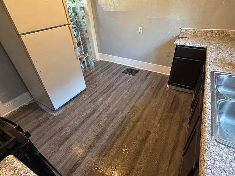 2205 Lincoln Way W — Photo 10