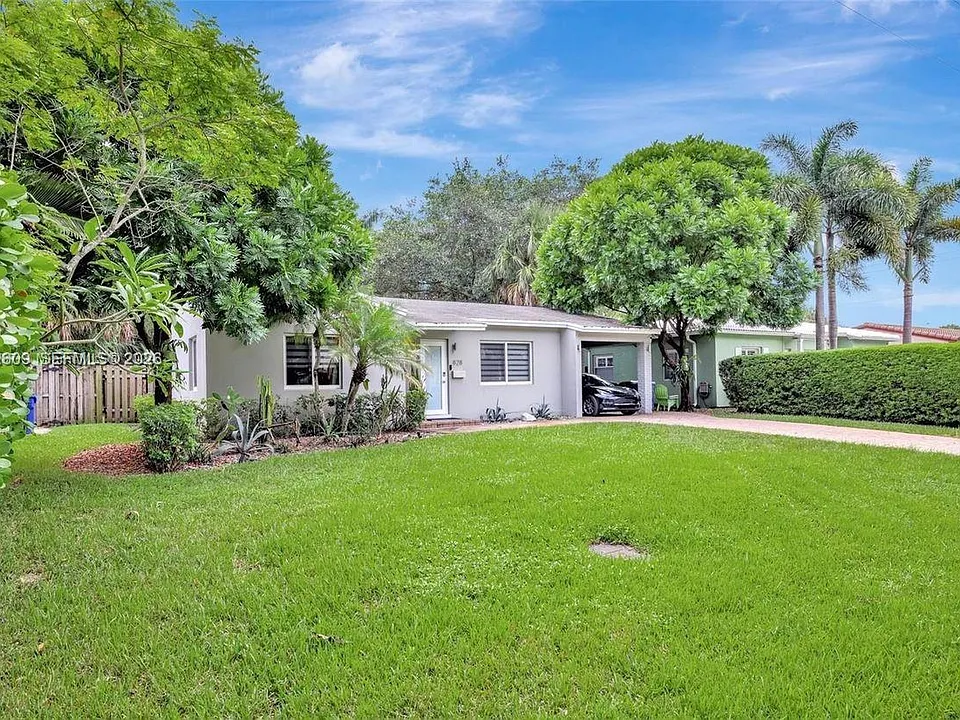 828 SW 15th St