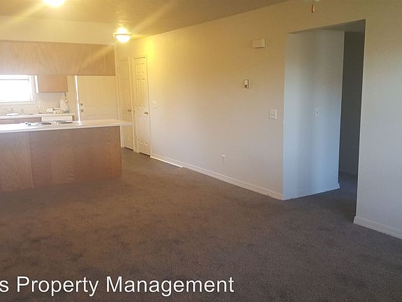 3rd image of 1 Church Dr APT 8