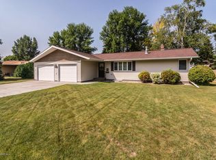 1501 Radisson Rd, Crookston, MN 56716