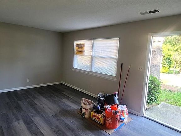 2nd image of 3919 Overland Hts APT G