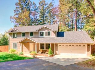 1338 Summit Loop, Grants Pass, OR 97527
