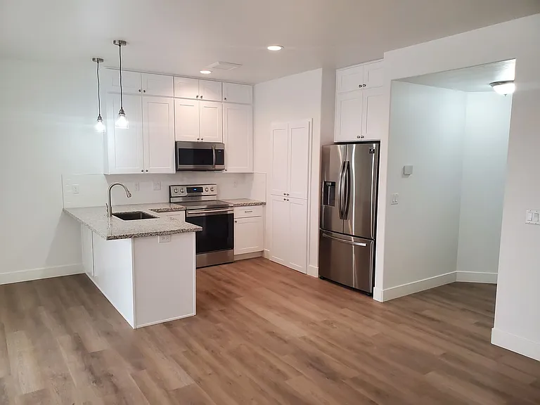 450 E 3 N — Photo 1