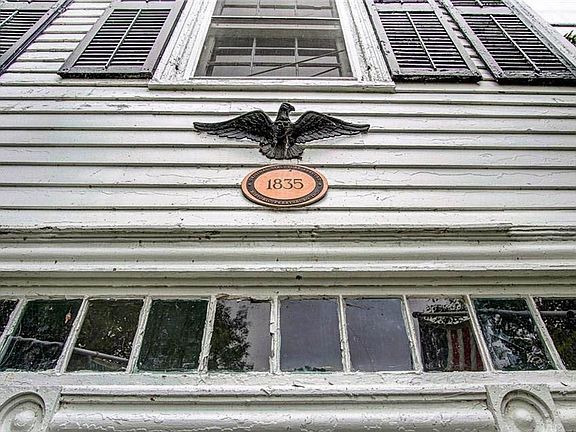 2nd image of 514 W Front St