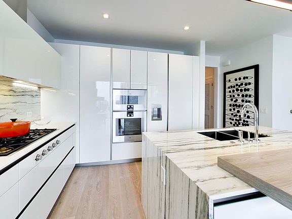 5th image of 363 E Wacker Dr #1405