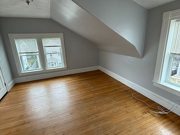 3rd image of 120 Maplewood Ave Floor 3