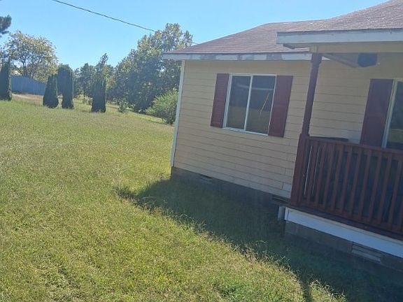 2nd image of 120 Clifft Rd