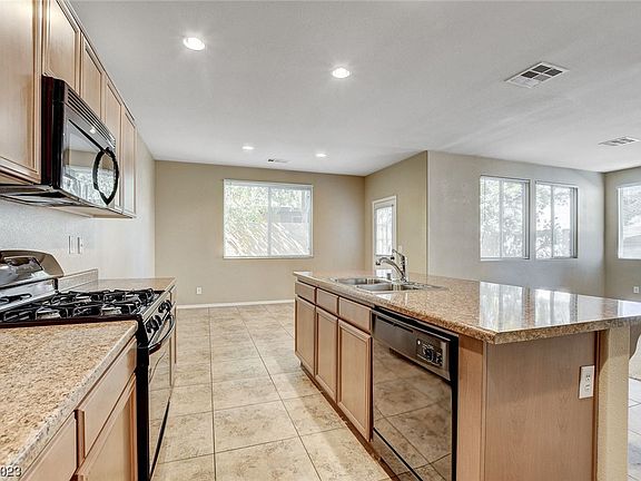 4th image of 10652 Mount Jefferson Ave