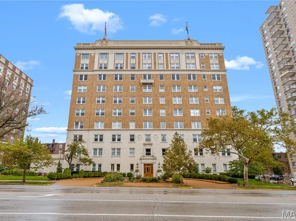 709 S Skinker Blvd APT 703, Saint Louis, MO 63105