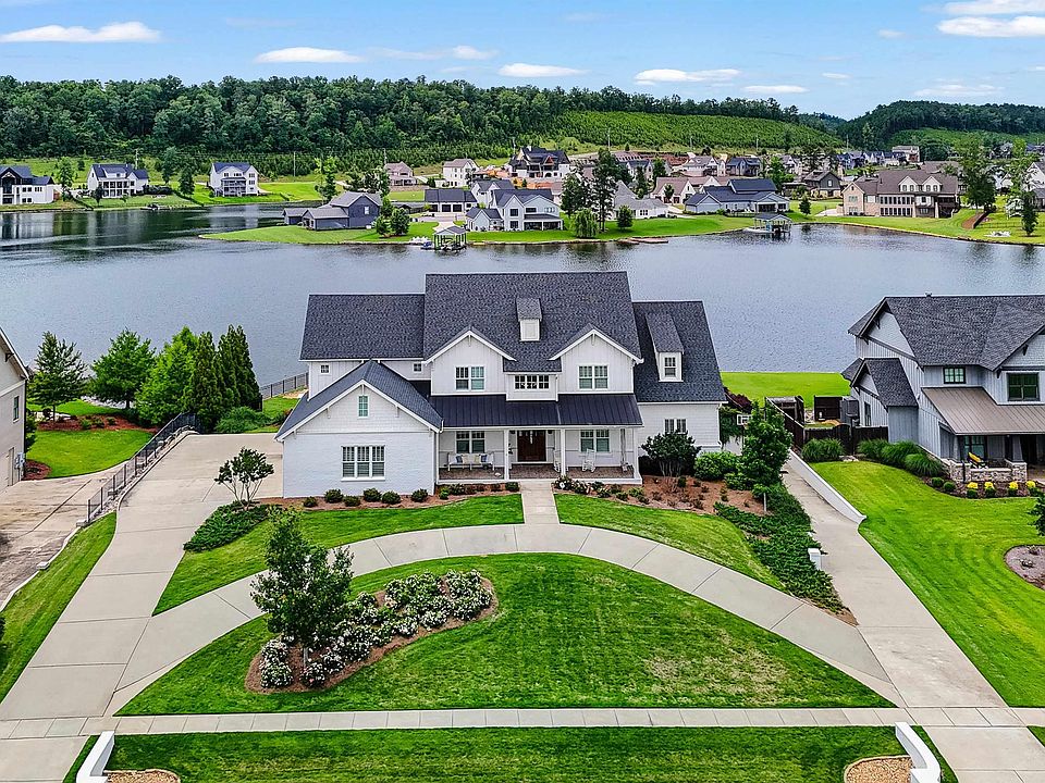 1st image of 2745 Blackridge Ln