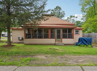 200 E Young St, Morris, OK 74445