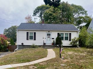 39 Chatham Dr, Norwalk, CT 06854