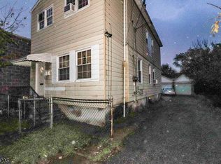 11 E 18th St, Linden, NJ 07036
