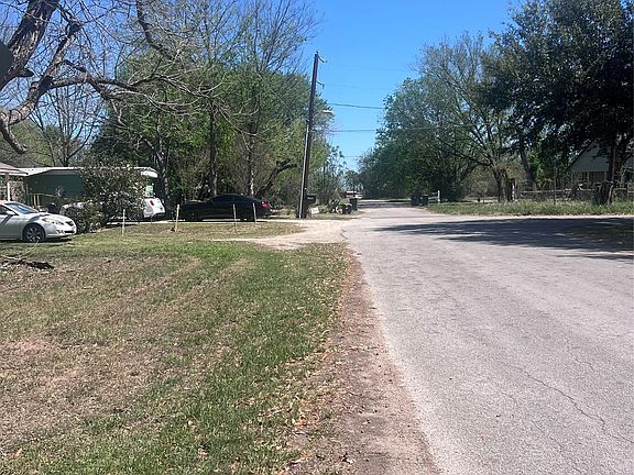 4th image of SE 2nd St