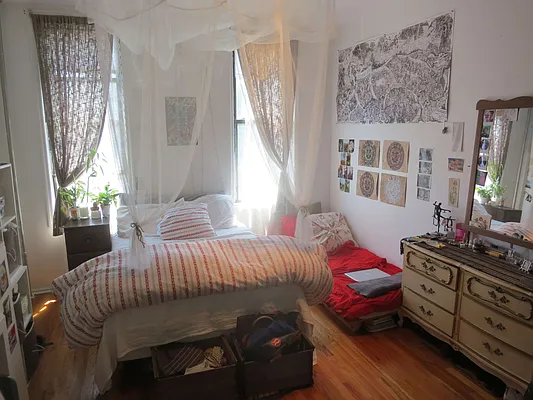 Rented by Nooklyn NYC LLC | media 37
