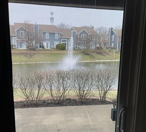 5th image of 60 Shorewood Dr #1