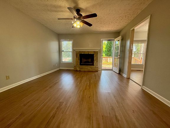 4th image of 7136 Kearny Ave
