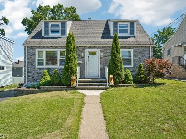 64 16Th Ave, Elmwood Park Boro, NJ 07407