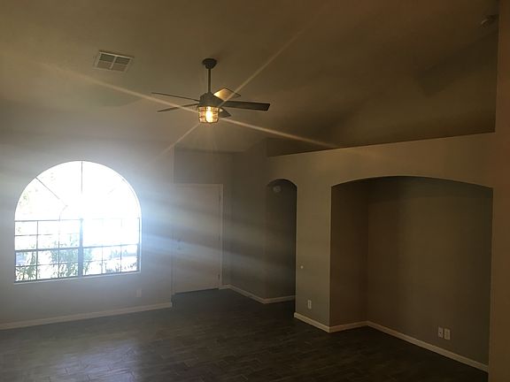 3rd image of 178 N Heritage Dr