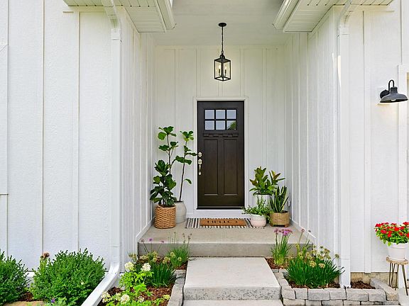 3rd image of 1218 Evergreen DRIVE