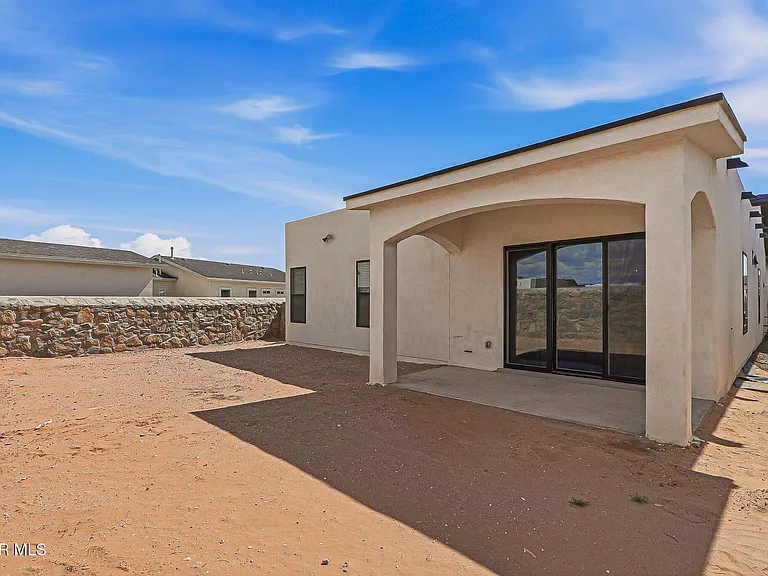 3740 Model Ln — Photo 29
