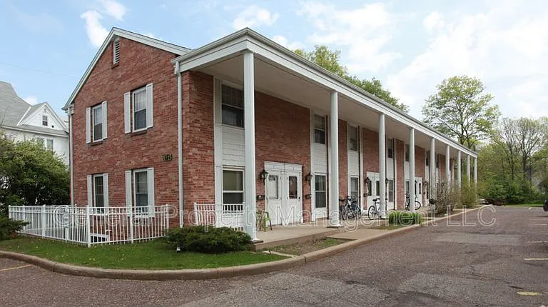 1215 State St #5 — Photo 1
