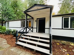 19133 Soundview Blvd NE, Suquamish, WA 98392