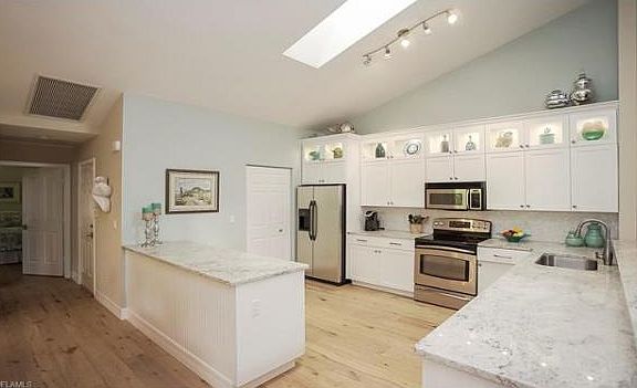 Home For Sale In Monterey