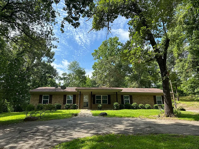 7268 County Road 492 — Photo 1