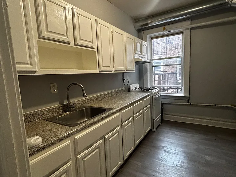 94 Fairmount Ter #417 — Photo 2