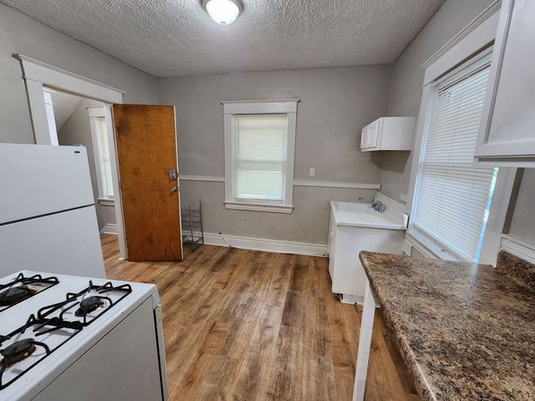 15-17 Sawyer St #Up