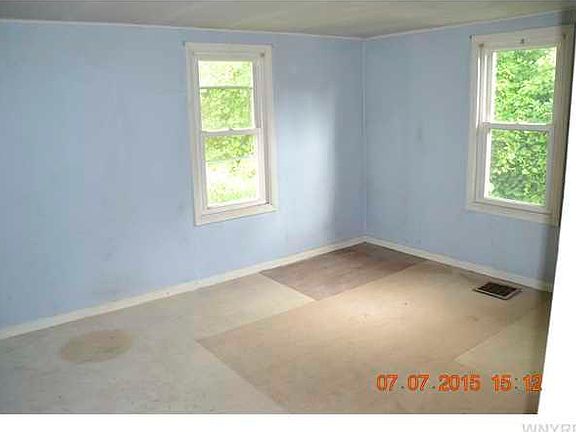 4th image of 10386 School St