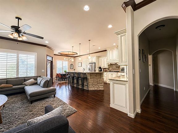 5th image of 3116 SW 137th St