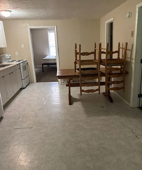 228 Main St — Photo 10