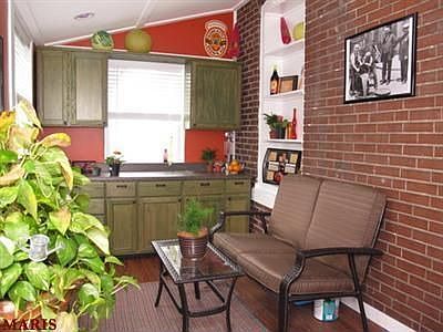 4th image of 4178 Itaska St