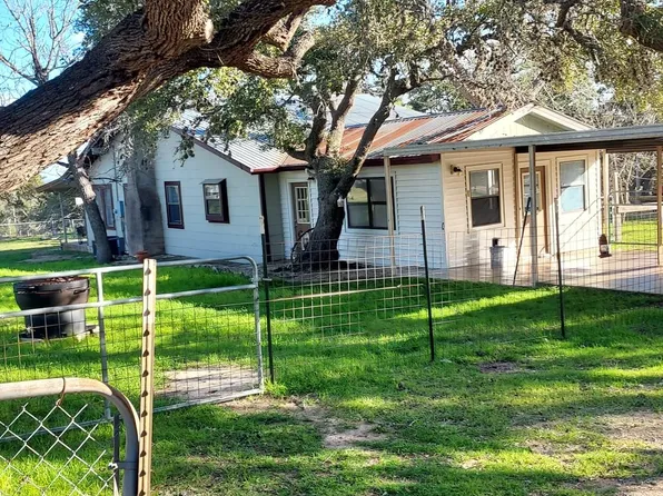 200 Prochnow Rd, Dripping Springs, TX 78620