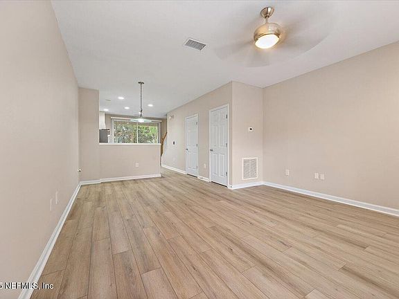 2nd image of 8129 SUMMER PALM Court