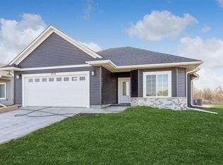 4598 Rohret Rd, Iowa City, IA 52246