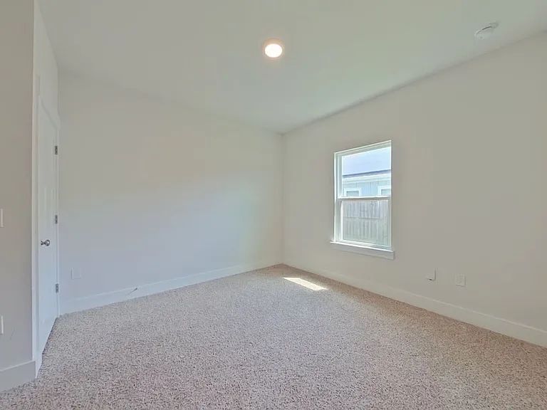 6178 Jenks Dr — Photo 14