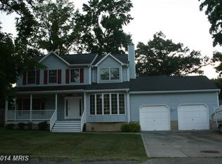 1405 Shore Dr, Edgewater, MD 21037