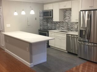 18 Harcourt St #1F, Boston, MA 02116