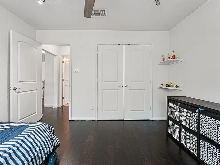 110 Farm House Rd — Photo 30