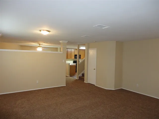 610 Carole Cv — Photo 6