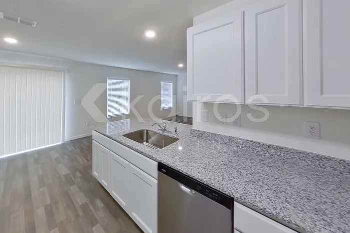 1148 Vinita Ave — Photo 5