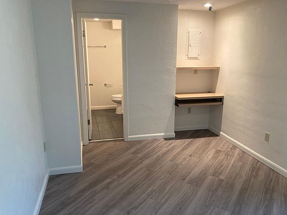 5th image of 8915 Silver Lake Dr #3